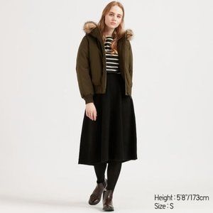 NWT UNIQLO Black Soufflé Yarn Flare Skirt